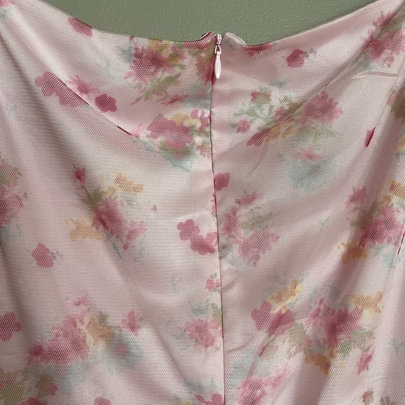 UO Exclusive Contenta Pink Floral Dress - Picture 6 of 8